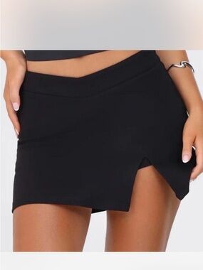 TIGERMIST Black Asymmetrical Mini Skort